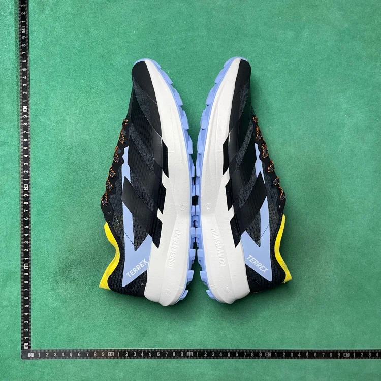 Comfortable sports trail running shoes B6D image 3