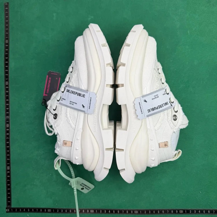 (Customized models are shipped in 3-7 days) TT8 non-slip and wear-resistant thick-soled low-top dad shoes with increased height image 2