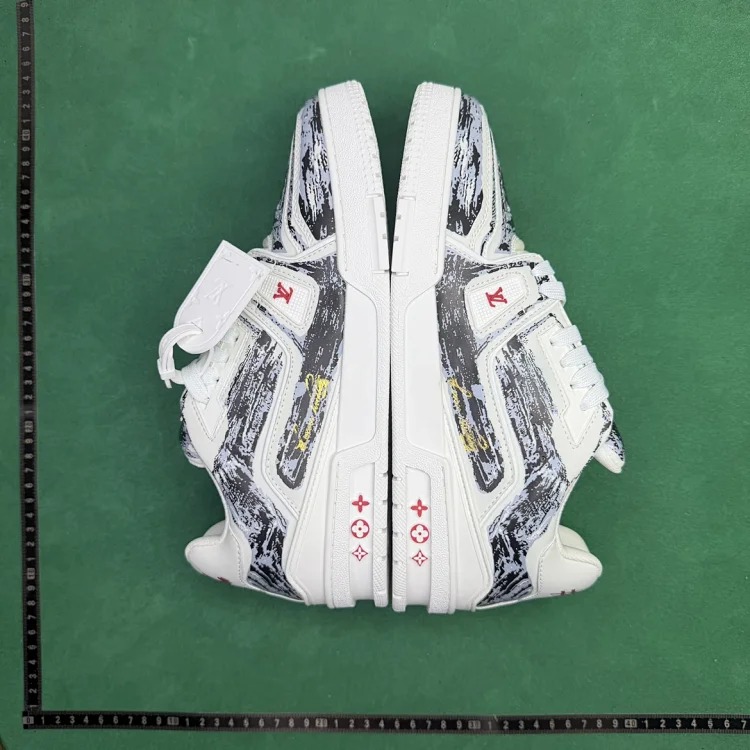 (Customized models are shipped in 3-7 days) TT 6 hand-painted graffiti low-top lace-up fashion sneakers