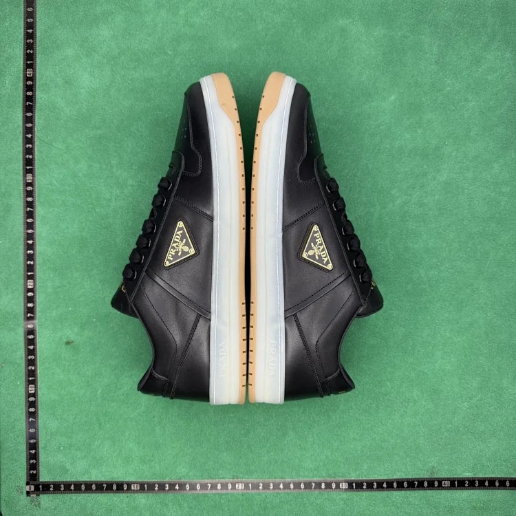 (Customized models are shipped in 3-7 days) TT 6 leather lace-up flat low-top sneakers