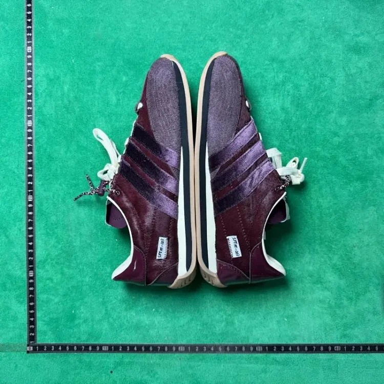 L5J low-cut lifestyle shoes