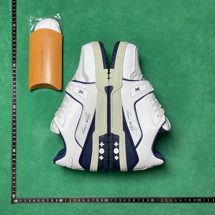 B3D lace-up flat low-top sneakers image 4