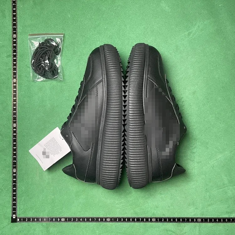 Sports and comfortable round toe low-cut lifestyle shoes B1D