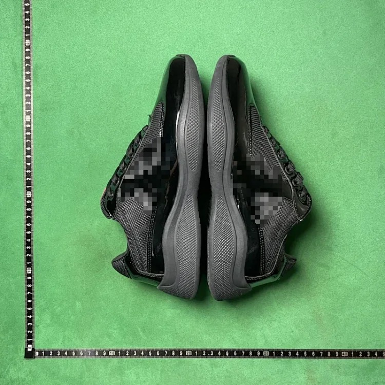 Lace-up round toe low-cut lifestyle shoes B0D