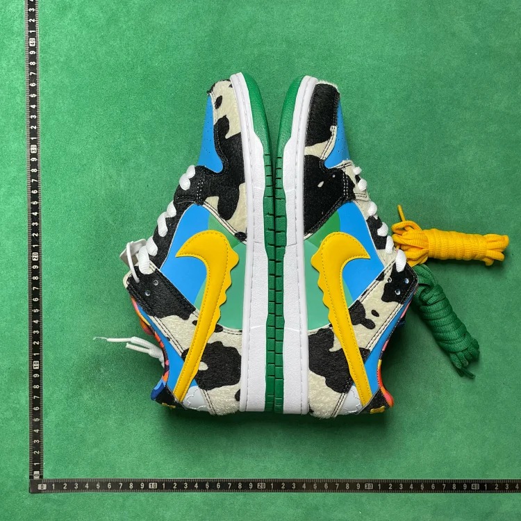 X7Y Cow Ice Cream Milk Simple, Comfortable and Shock-absorbing Low-top Sneakers
