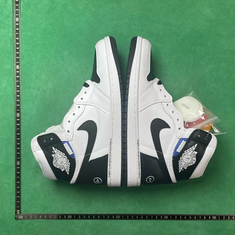 TD2 comfortable and durable retro basketball shoes image 4