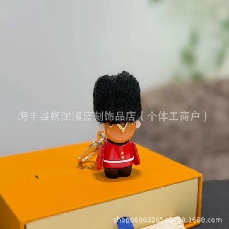 Lambskin Vivian (pendant) car keychain creative cute couple bag pendant