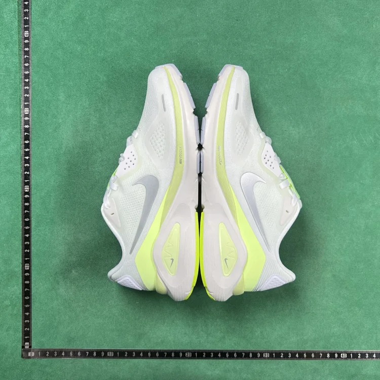 T2D comfortable and versatile non-slip and wear-resistant low-top casual running shoes