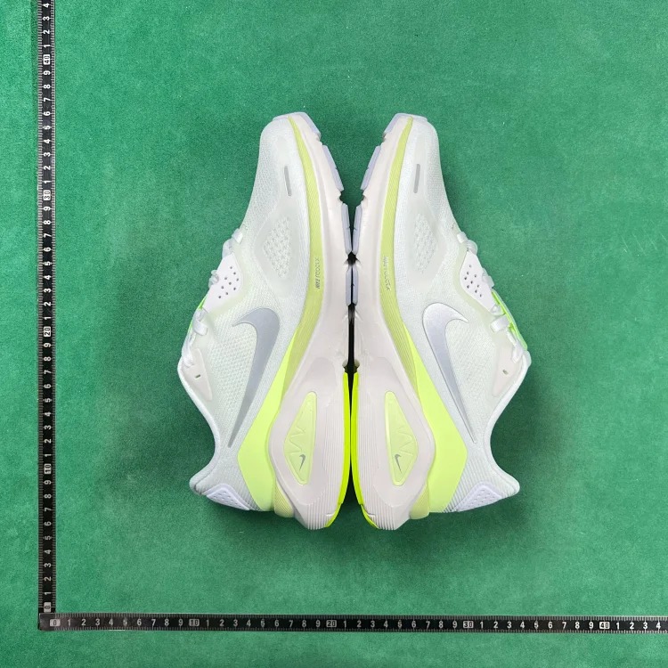 T2D comfortable and versatile non-slip and wear-resistant low-top casual running shoes image 2