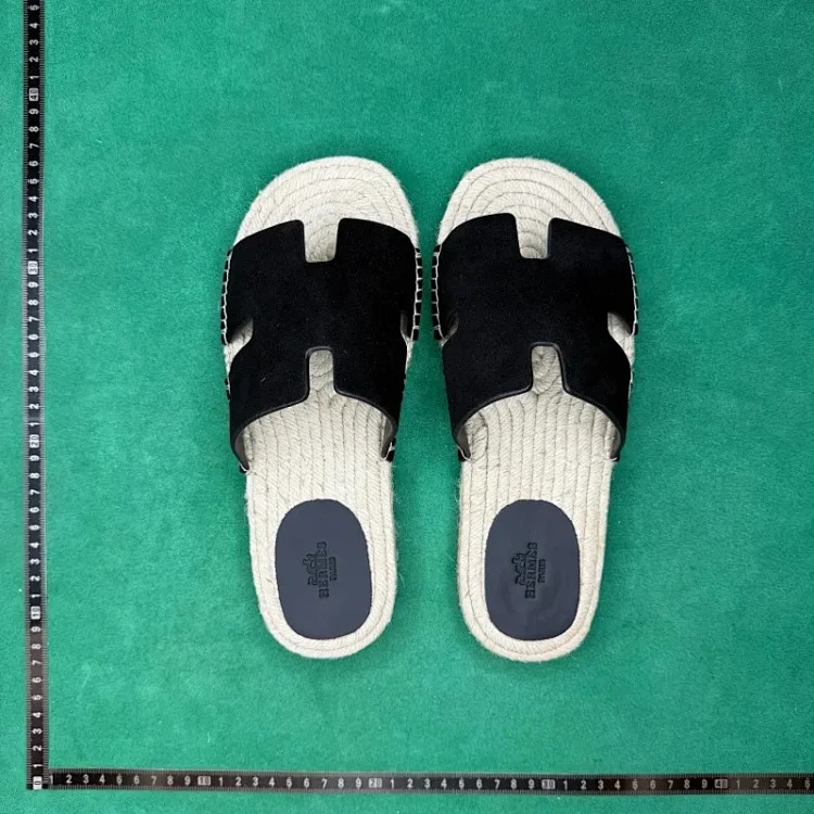 (Customized models are shipped in 3-7 days) Calfskin flat fashion sandals TT 0