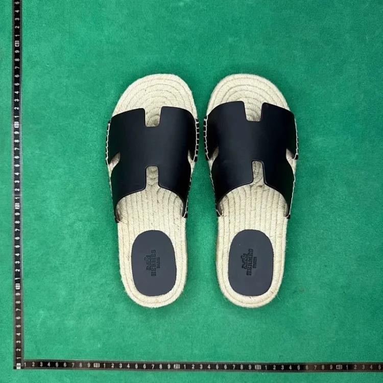 (Customized models are shipped in 3-7 days) Calfskin flat fashion sandals TT 0