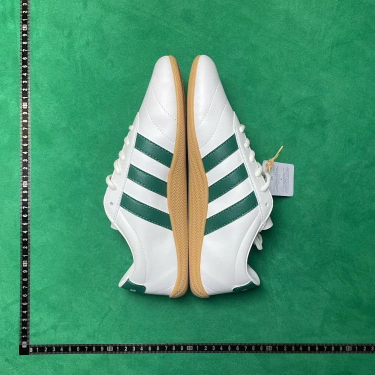 Comfortable, trendy, versatile and fashionable low-top tennis shoes B0D image 3