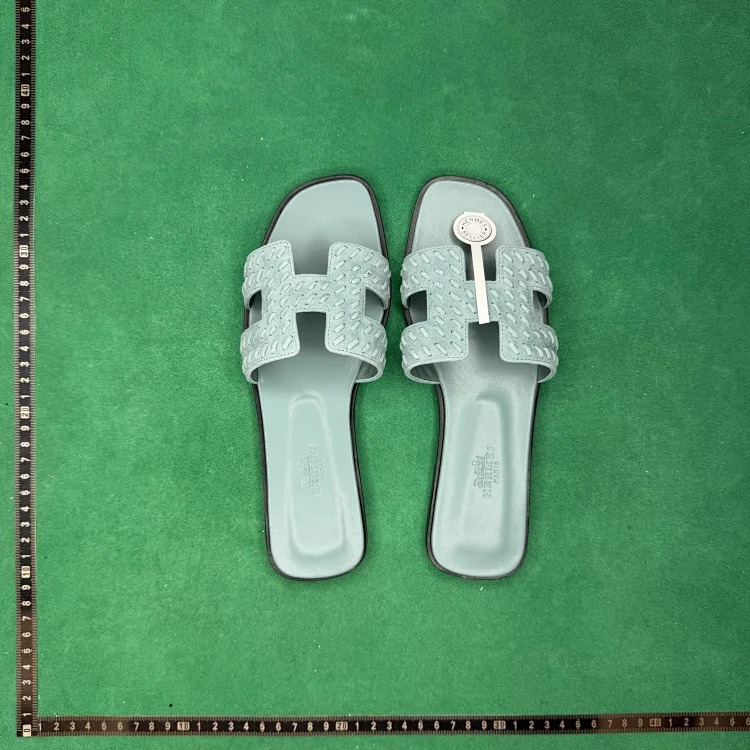TT one-line cool fashion slippers TT8 image 3
