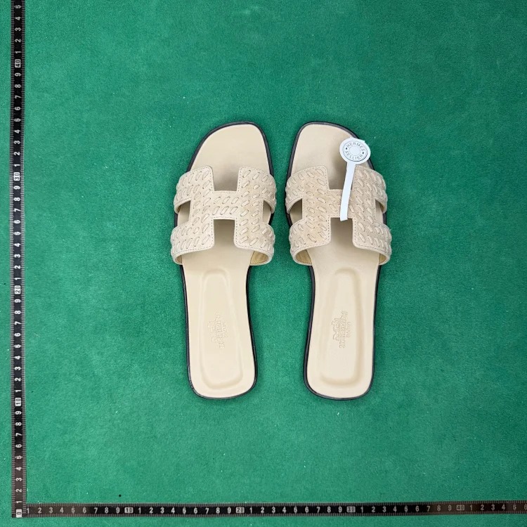 TT one-line cool fashion slippers TT8 image 4