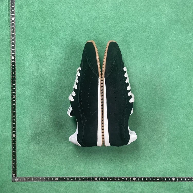 B4D comfortable lifestyle shoes
