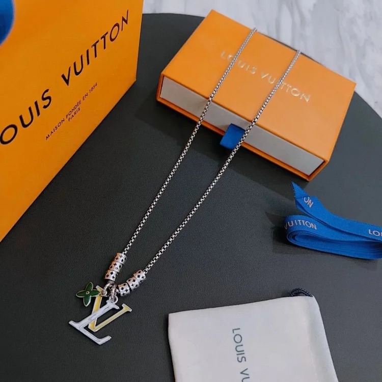¥235-245 New fashion trend necklace