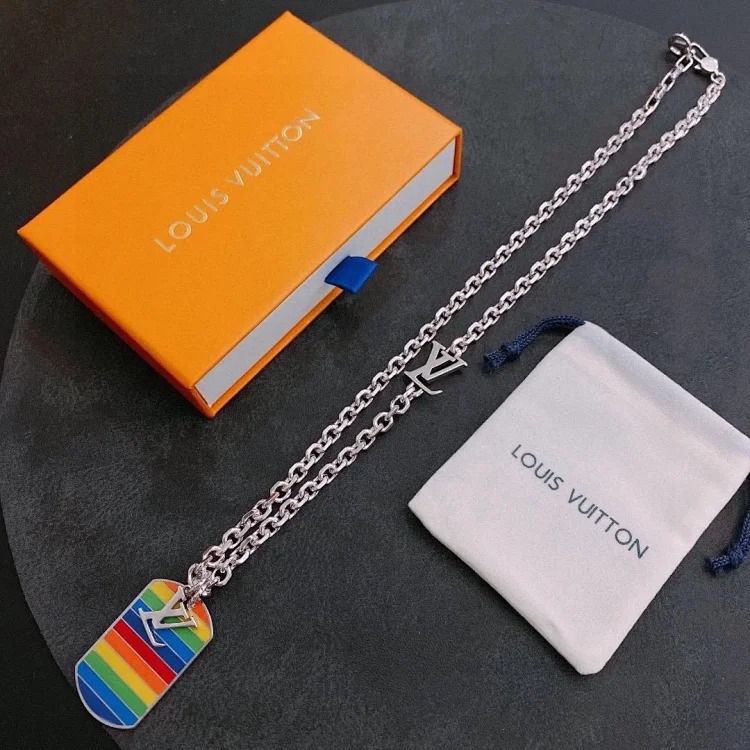 ¥235-245 New fashion trend necklace