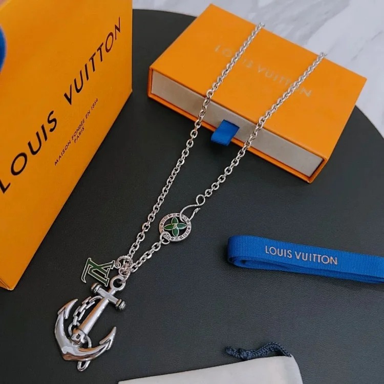 ¥235-245 New fashion trend necklace