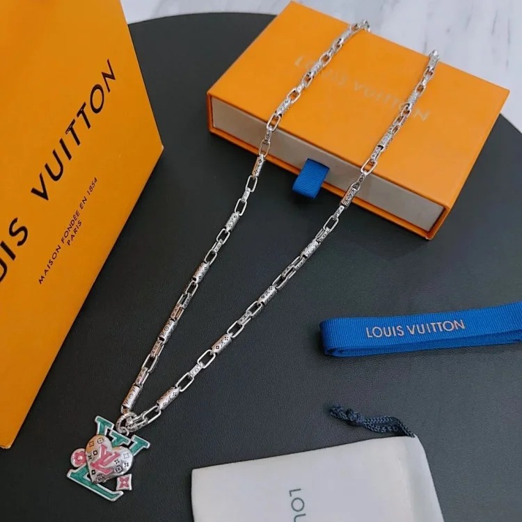 ¥235-245 New fashion trend necklace