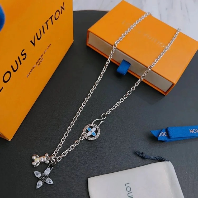 ¥235-245 New fashion trend necklace
