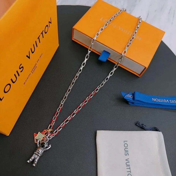 ¥235-245 New fashion trend necklace