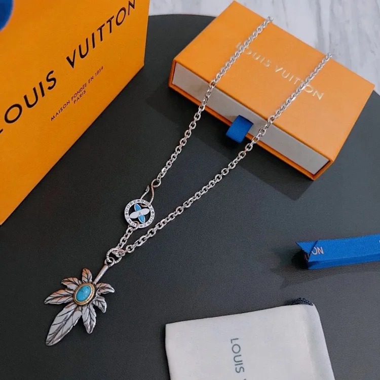 ¥235-245 New fashion trend necklace