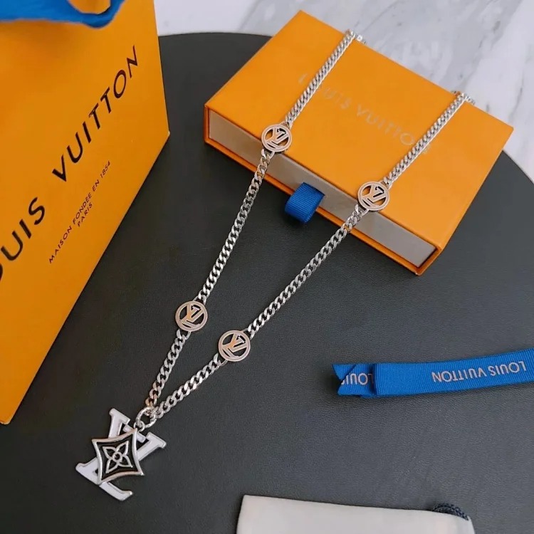 ¥235-245 New fashion trend necklace