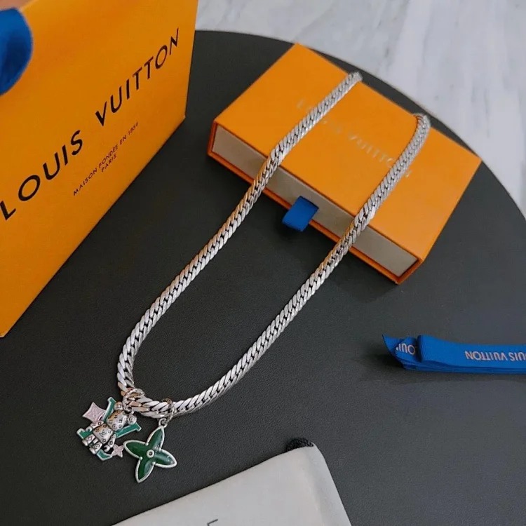 ¥235-245 New fashion trend necklace