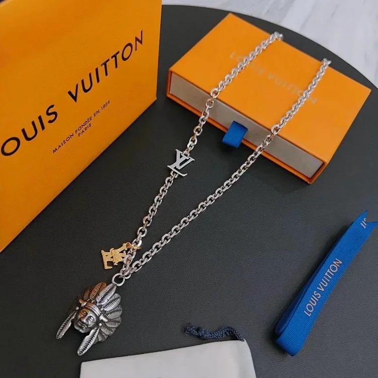 ¥235-245 New fashion trend necklace