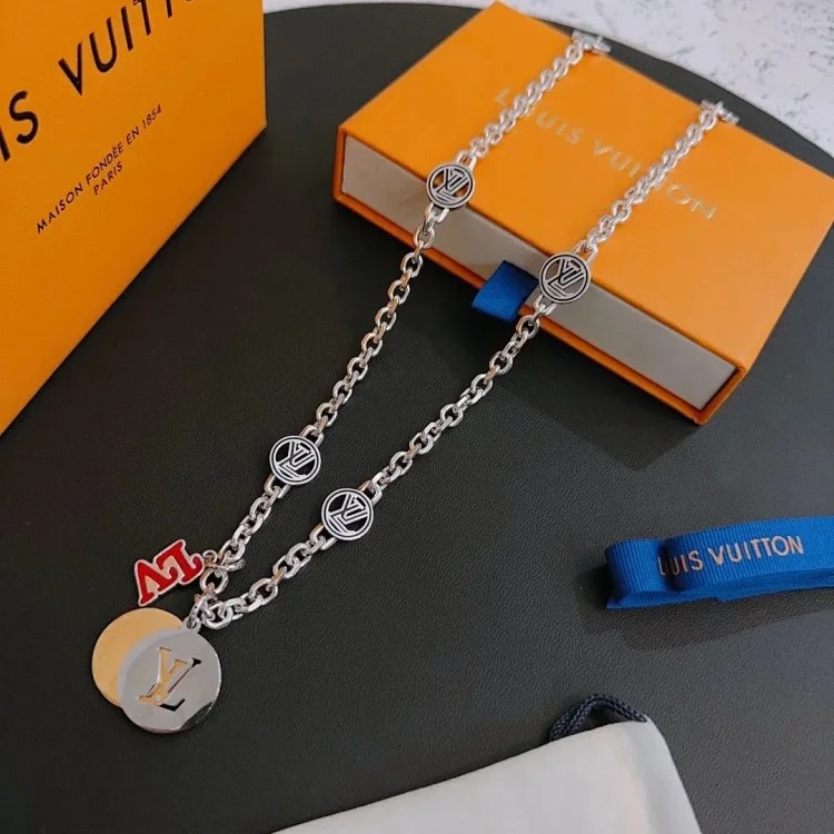 ¥235-245 New fashion trend necklace
