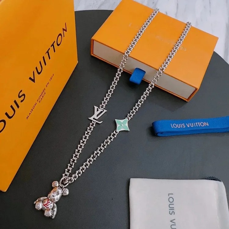 ¥235-245 New fashion trend necklace
