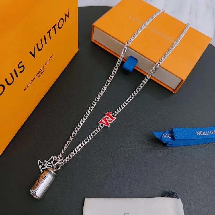 ¥235-245 New fashion trend necklace