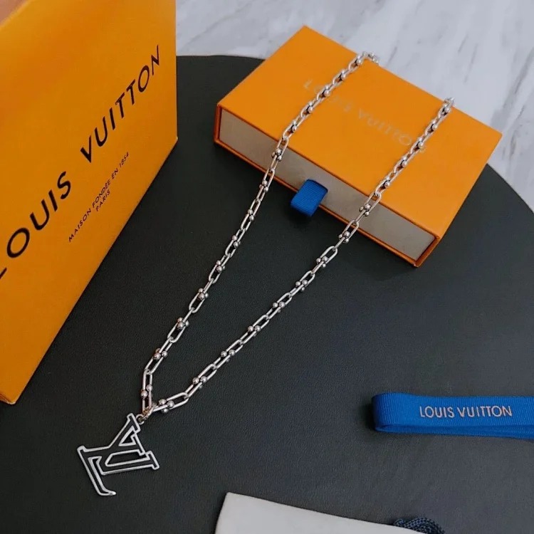 ¥235-245 New fashion trend necklace