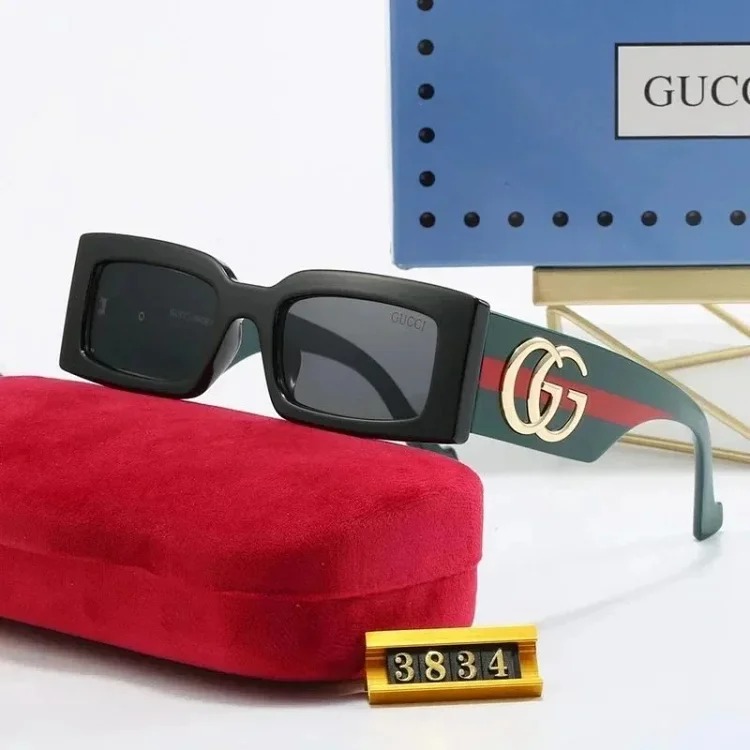 Fashionable sunglasses 012