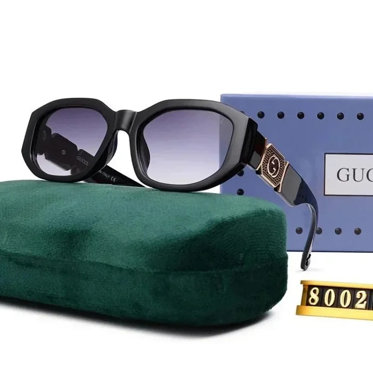Fashionable sunglasses 012