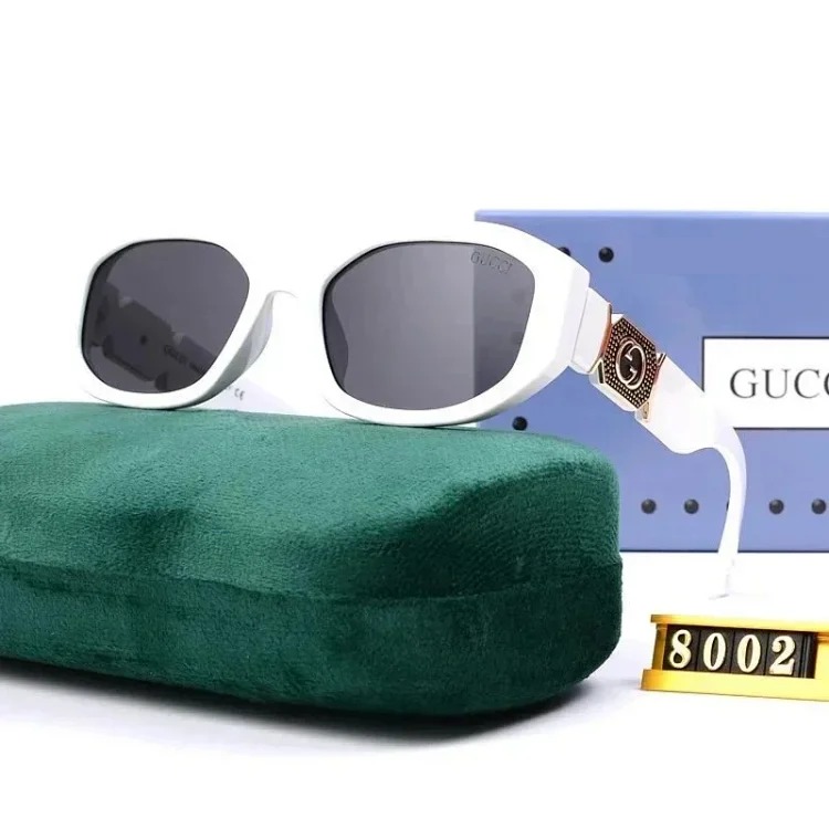 Fashionable sunglasses 012