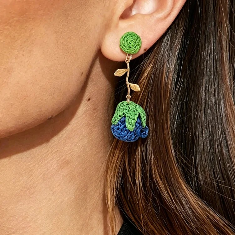 E14816 Bohemian hand-woven raffia flower earrings sweet floral jewelry holiday style accessories for women