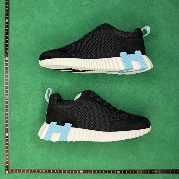 Round toe letter logo low top lifestyle casual shoes TT8 image 2