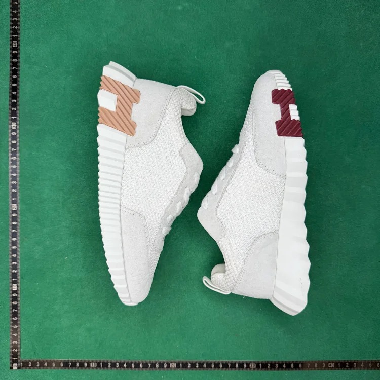 Round toe letter logo low top lifestyle casual shoes TT8 image 5