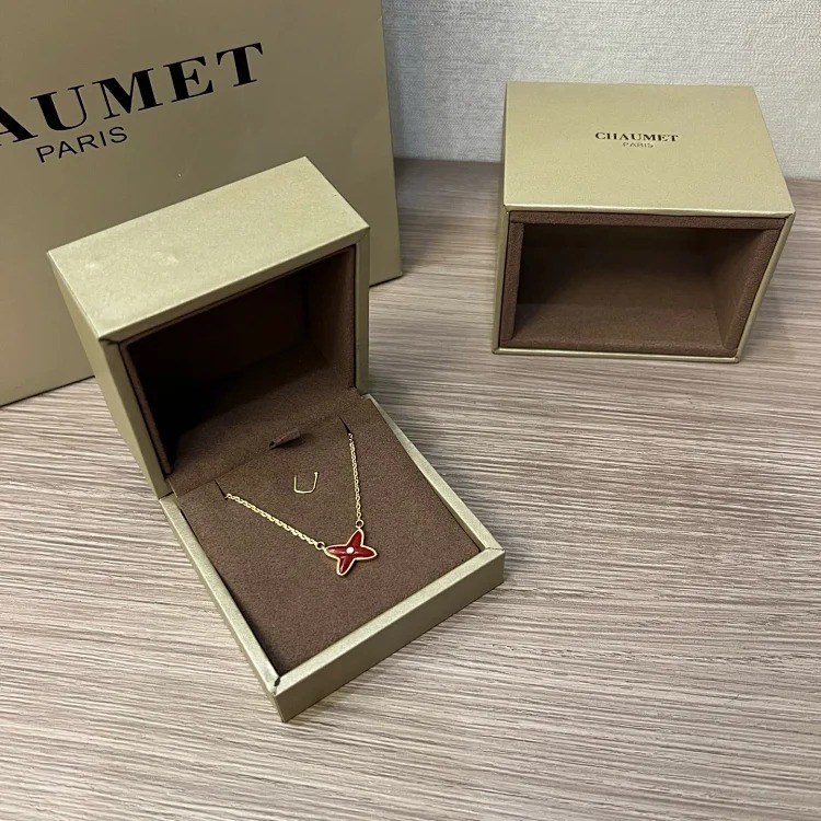 Honeycomb Necklace Cross Necklace Horseshoe Buckle Necklace Double Tassel Necklace Laser Five-leaf Clover Bracelet Star Bracelet Comet Necklace