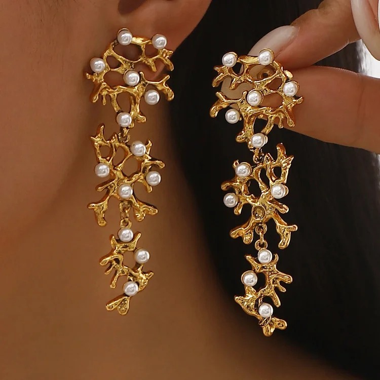 Summer bohemian vacation style accessories, marine life pendant earrings, light luxury and high-end foreign trade shell jewelry