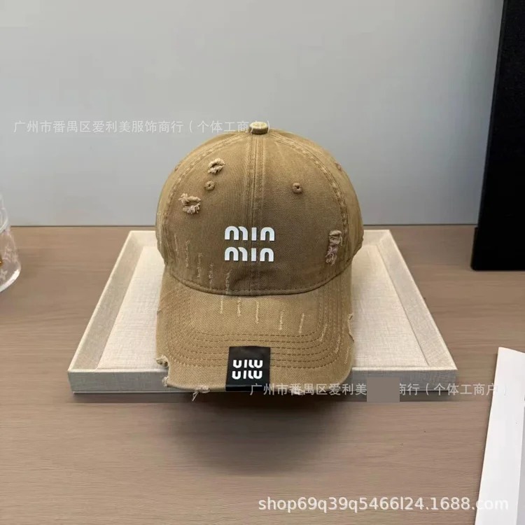 Korean of the new hole-in-the-wall hard-top baseball hat for women, spring and autumn sun visor for men, small peaked hat with face, trendy hat
