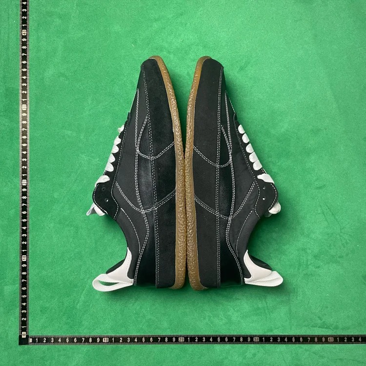 Round toe lace-up low-top casual shoes B8D image 2