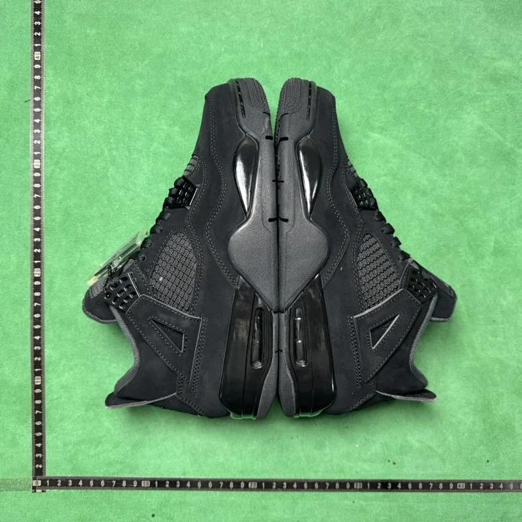 LC4X sports sneakers