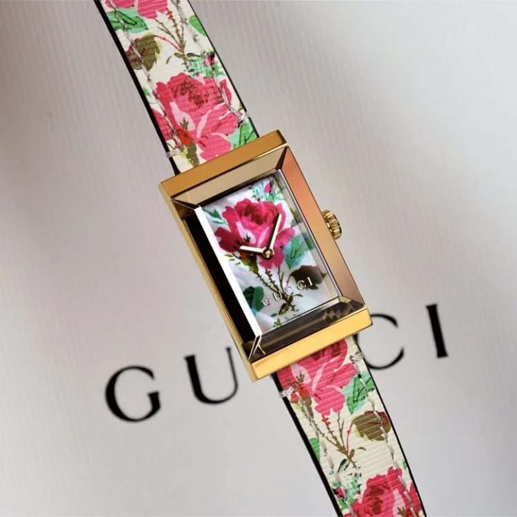 Popular items are in stock (GU Home) New model, the G-Frame watch uses floral patterns as the surface of women’s watches ✨✨