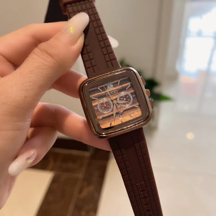 Trendy products - Gu Chi Shang Xin slightly, individual square shape, fashionable and elegant, full of coolness