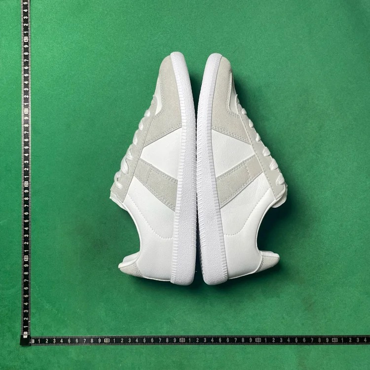 Dexun sports low-top fashion sneakers B3D image 3
