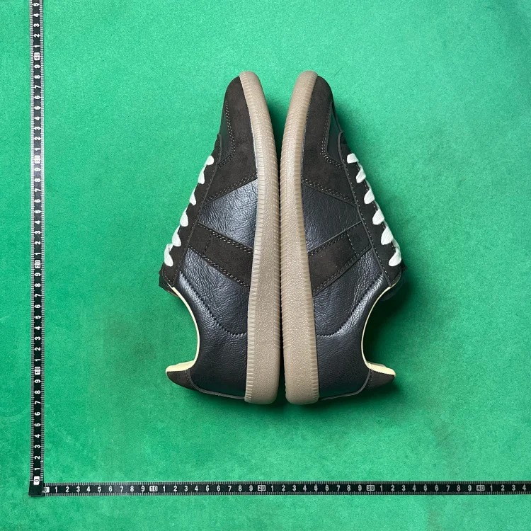 Dexun sports low-top fashion sneakers B3D image 4