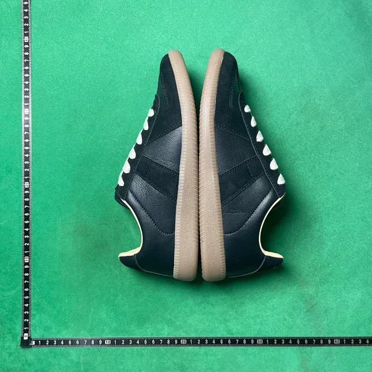 Dexun sports low-top fashion sneakers B3D image 5