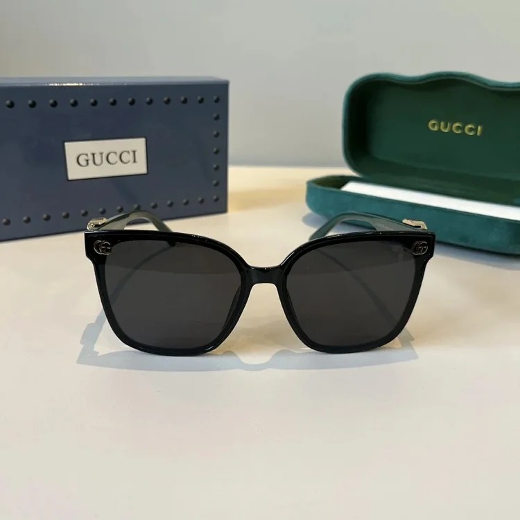 Stylish glasses 06